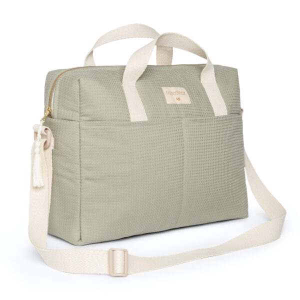 Gala-waterproof-changing-bag-laurel-green-nobodinoz